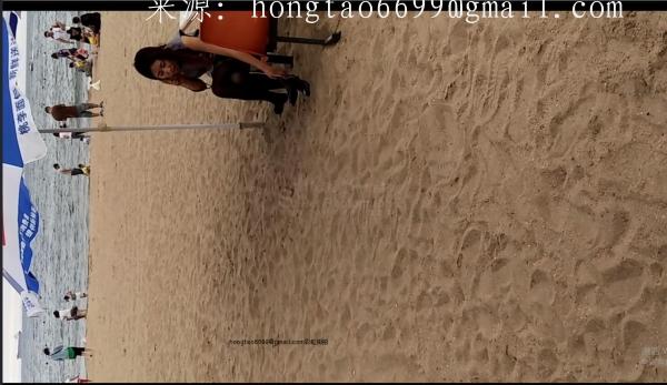洗面奶视频 » 沙滩桌椅上的 黑 丝 美 女 不停倒两只高跟鞋里的沙子 脚趾很灵活[01:43]