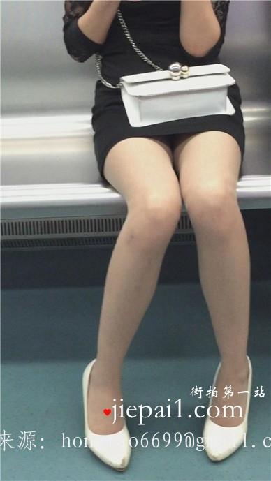 【已补档】地铁车厢内的黑色包臀裙美腿美女