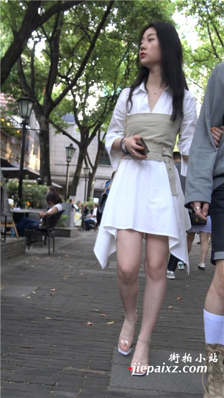 【已补档】白色连衣裙性感凉高跟街拍美女