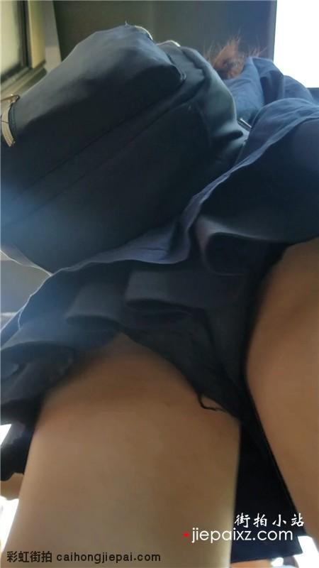 【已补档】超短裙黑内内饱满三角的气质美女cd视频