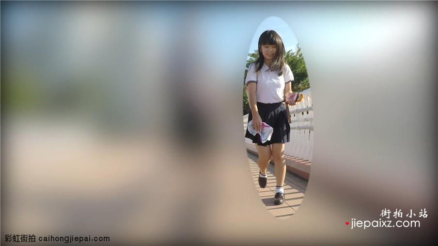日本CD系列视频之黑丝短裙学生妹