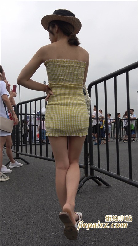 【已补档】4K黄色吊带裙漂亮MM