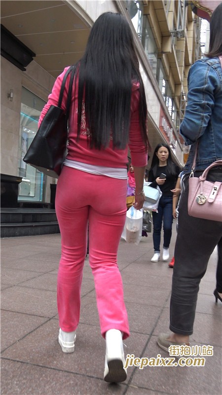 4K粉色运动套装知性街拍美女姐姐第三集