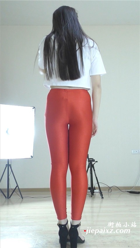 优尚舞姿橙红色紧身裤美女 2 