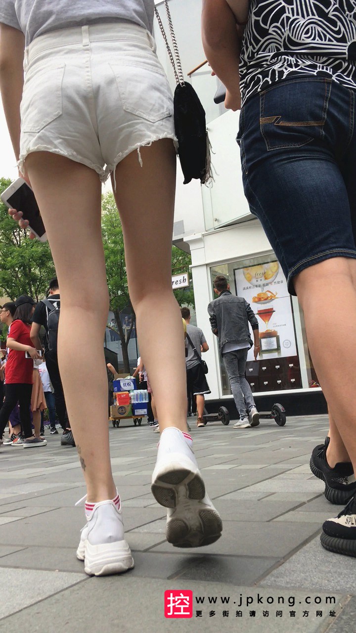 【已补档】[大凤梨] 梦寐以求的完美双腿DF021[904M] 