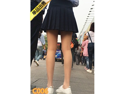 [泉眼大师] 4K画质-高挑肉丝长腿短裙美眉[1GB] 编号：C006