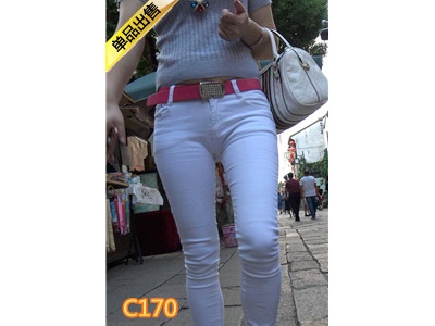 [眼镜蛇] 白色紧身裤翘臀女子[1.29G] 编号：C170