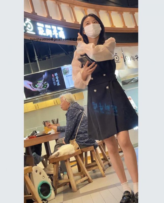 【KKCD㊙️】3198-3199-跟拍抄底两位美腿小姐姐