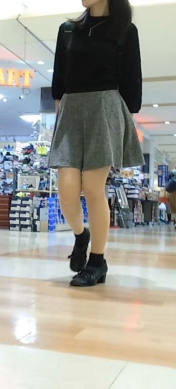 #64◇Full HDしゃがみパンチラ◇